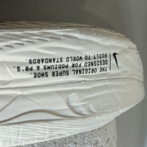 NIKE Sz 9.5 Vaporfly Zoom X White and Neon Yellow Breathable Running Shoes - Picture 7 of 16